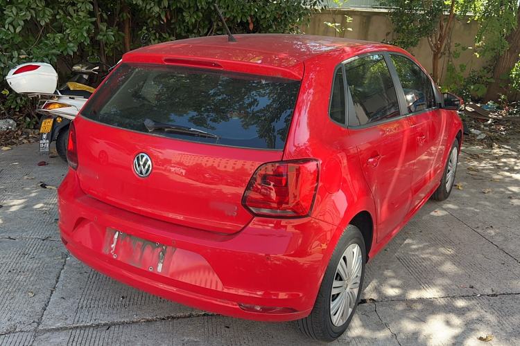 Used Volkswagen Polo 2016 1.6L Automatic Comfort Model
