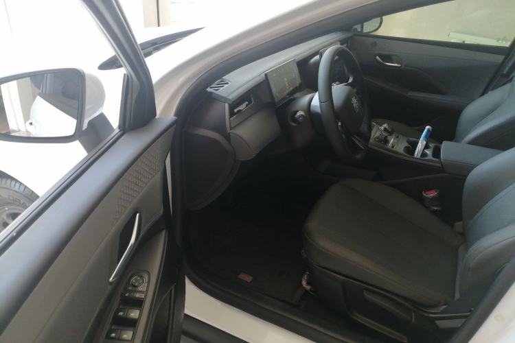 Used BYD Qin PLUS 2025 DM-i Smart Drive 55KM Leading Model Driver Seat