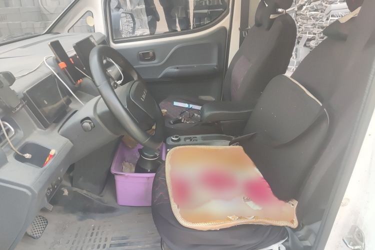 Used Yufeng Gold Warehouse 2025 Model Bus Version with Slow Charger
