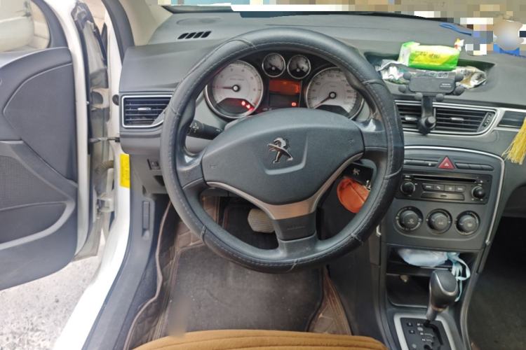 Used Peugeot 308 2014 Enjoy Edition Classic 1.6L Automatic Premium Model Steering Wheel