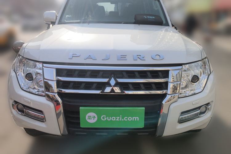 Used Mitsubishi Pajero 2016 3.0L Automatic Standard Version China V Standard Front