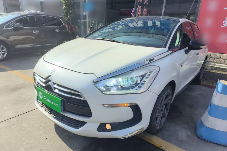 Used DS 5 2014 1.6T Luxury Edition THP160