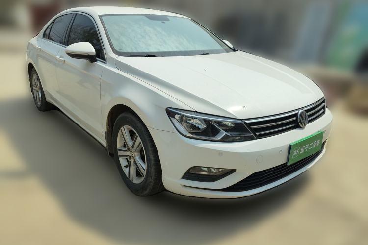 Used Volkswagen Lamando 2017 230TSI DSG Fashion Edition Front Right 45 Deg