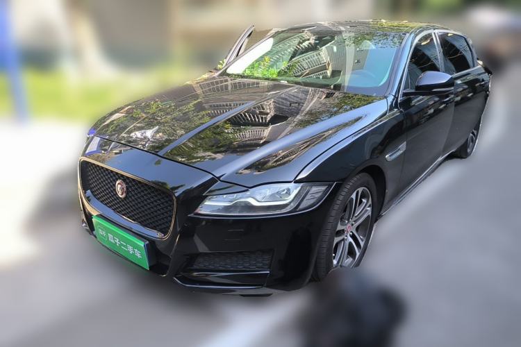 Used Jaguar XFL 2018 XFL 2.0T 250 PS Premium Edition Guazi used car, China used car export, Used car for sale, Used Jaguar cars, Cheapest cars for sale