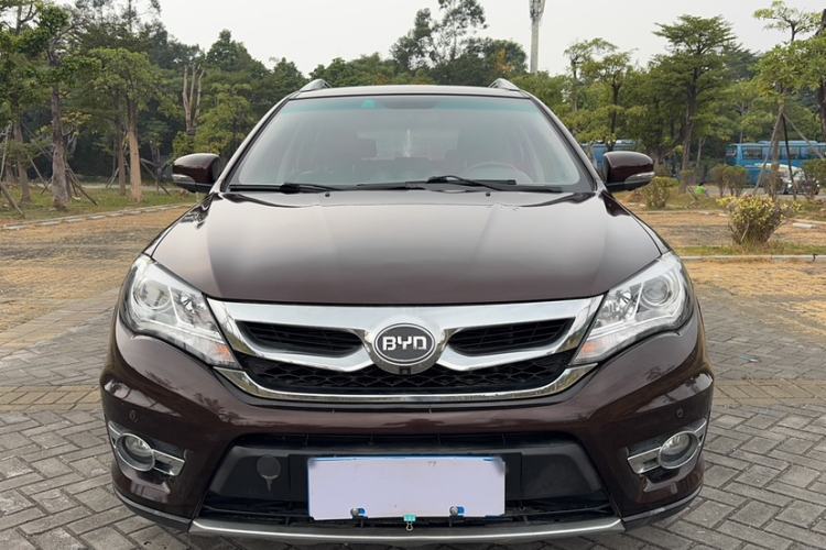 Used BYD S7 2015 2.0T Automatic Prestige Model
