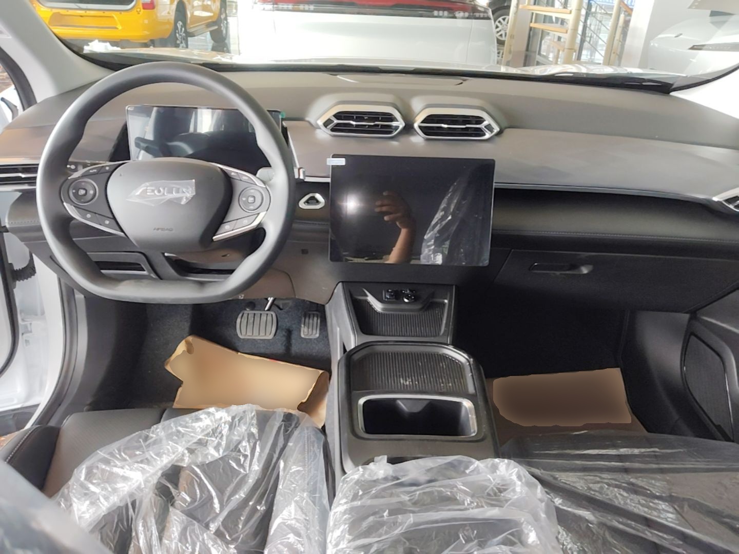 Dongfeng Aeolus SKY EV01 2025 530 km AIR Elite Edition — снимка 12