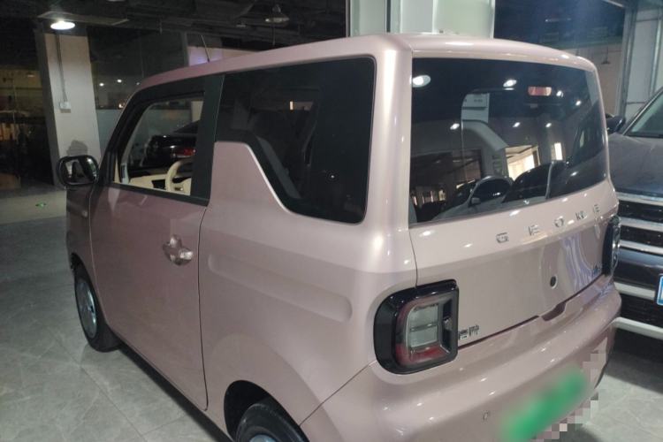 Used Geely Galaxy Panda 2023 Panda Mini 200km Endurance Bear