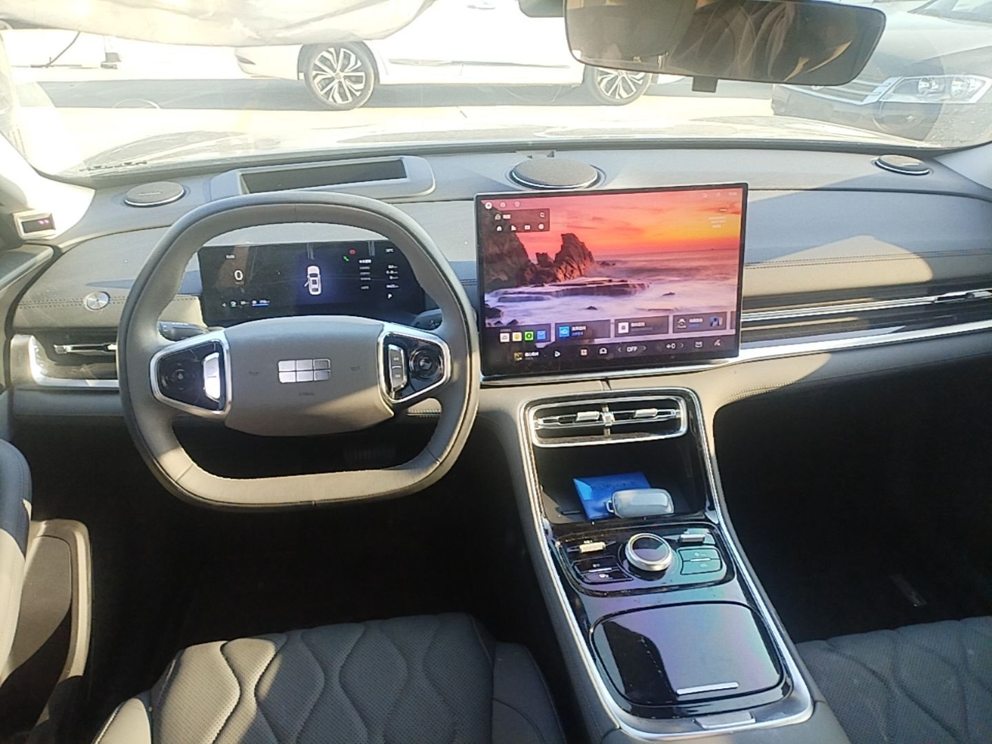 Geely Galaxy A7 2025 Model EM-i 150km Exploration+ Edition — снимка 12