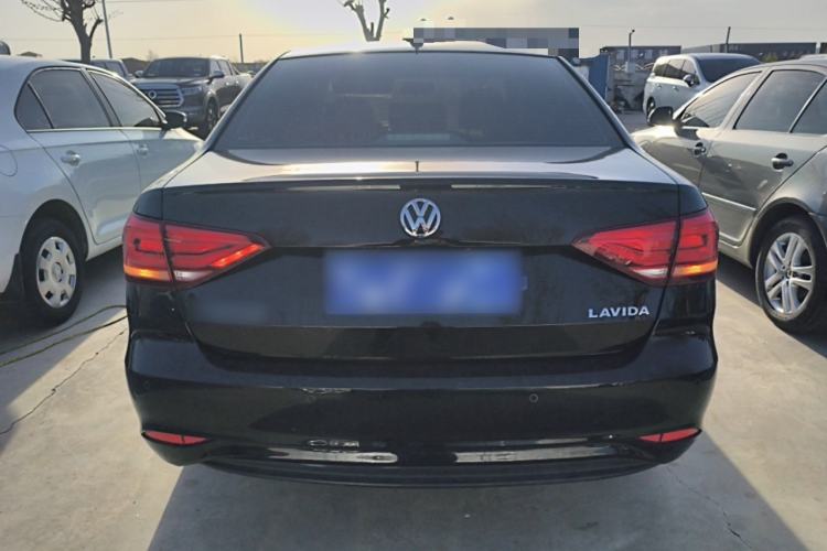 Used Volkswagen Lavida 2019 Lavida Start 1.5L Manual Fashion Edition China VI Standard Rear