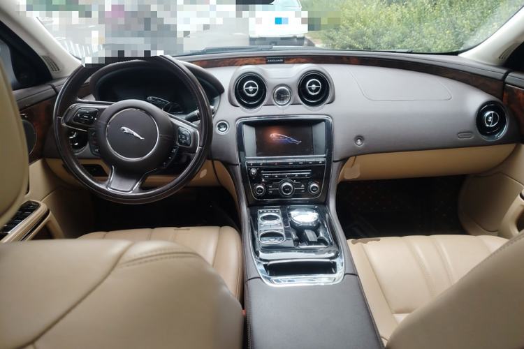 Used Jaguar XJ 2014 XJL 3.0 SC Four-Wheel Drive Panoramic Business Edition