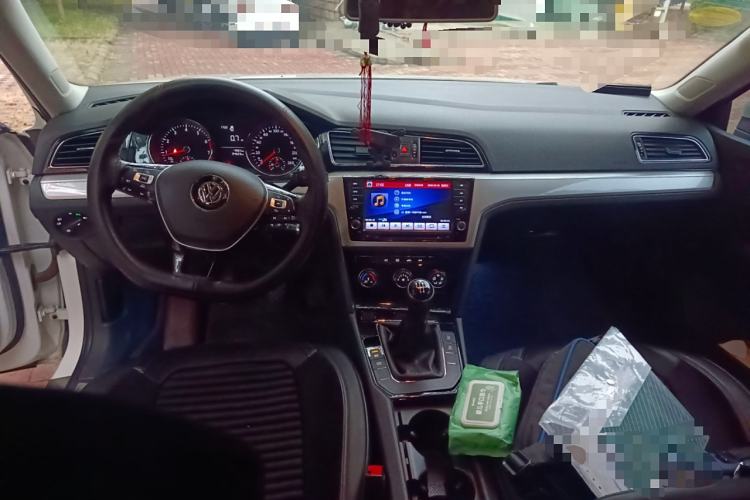 Used Volkswagen Lamando 2017 230TSI Manual Trend Edition
