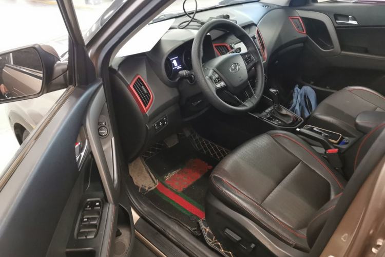 Used Hyundai ix25 2017 1.4T Automatic Smart Version
