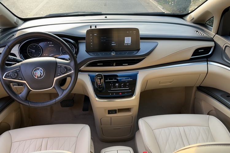 Used Buick GL8 2023 Land Executive Class 652T Luxury Model
