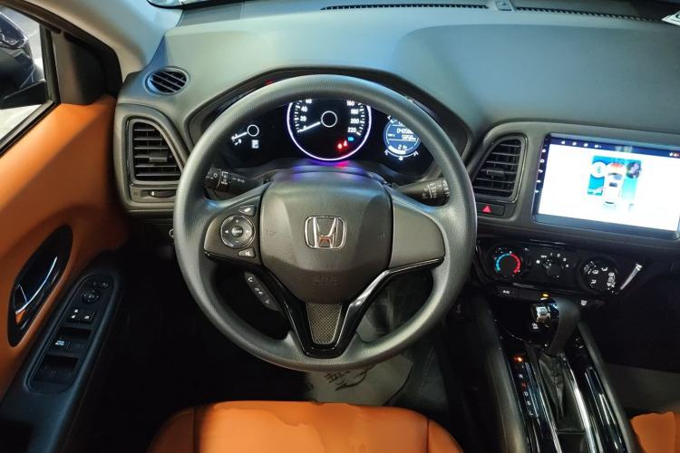 Used Honda Vezel 2022 1.5L CVT Phantom Night Pioneer Edition
