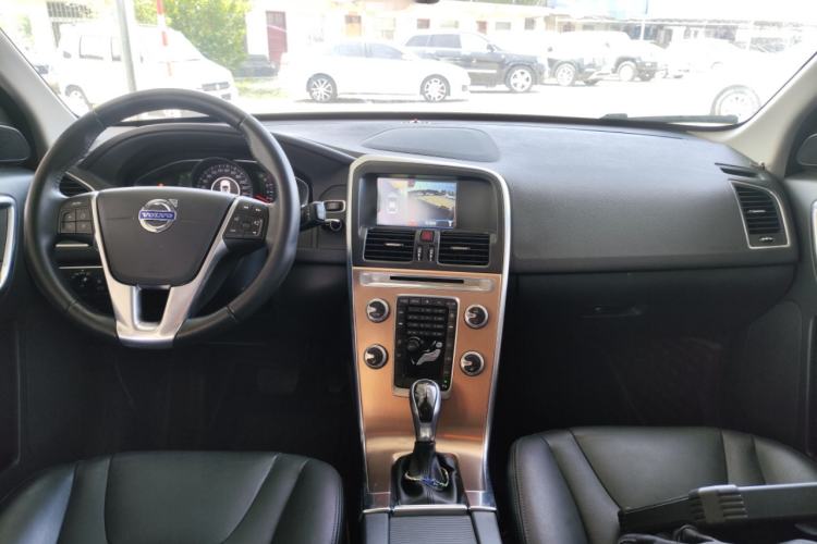 Used Volvo XC60 2016 T5 Smart Upgrade Model