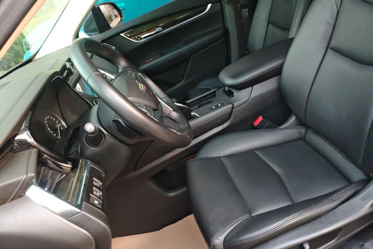 Used Cadillac XT5 2018 25T Luxury Model