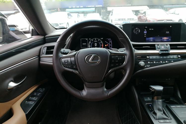 Used Lexus ES 2020 200 Excellence Edition Steering Wheel
