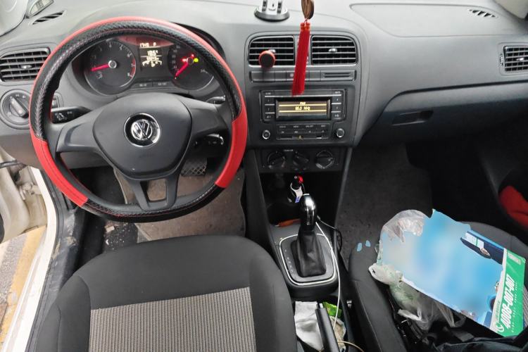 Used Volkswagen Polo 2016 1.4L Automatic Trendy Model Center Console