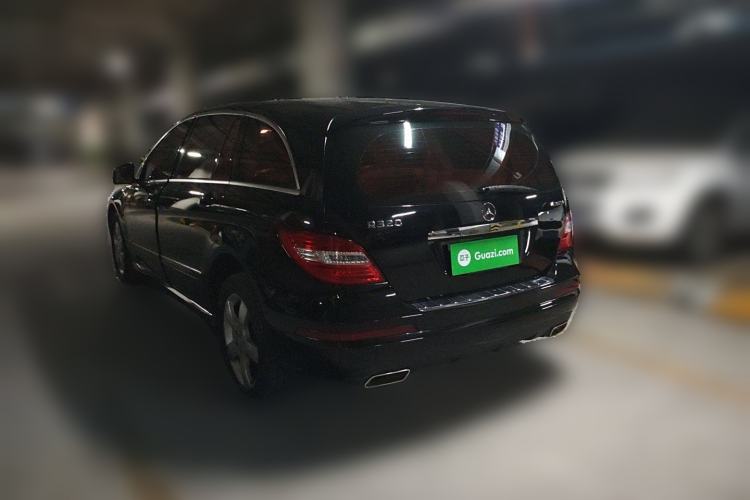Used Mercedes-Benz R-Class 2014 R 320 4MATIC Luxury Model Rear Left 45 Deg