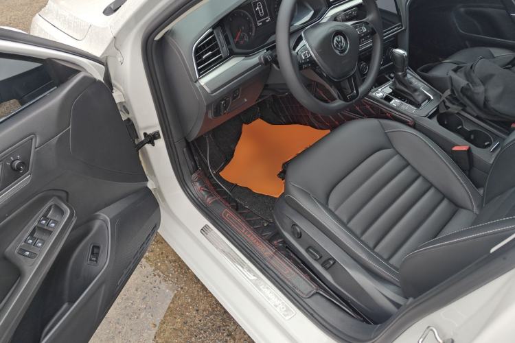 Used Volkswagen Lamando 2019 280TSI DSG Comfort Edition China VI standard Driver Seat