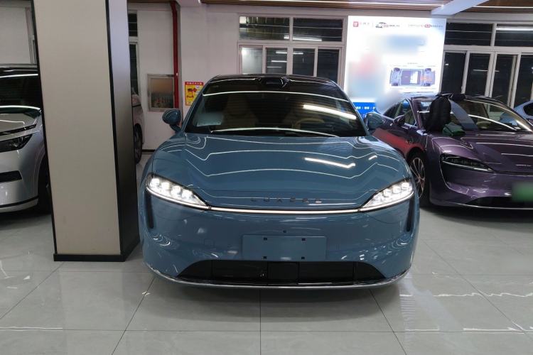 Used Hima Luxeed R7 2024 All-Electric 667 km Max