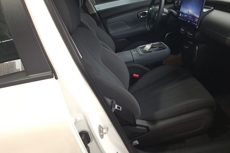 Used AION UT 2025 330 Starlight Edition
