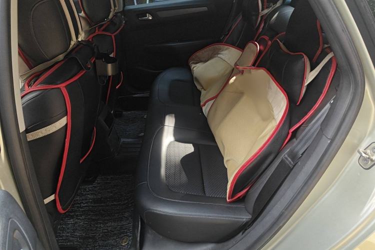 Used Citroen C4 Sega 2016 1.6L Manual Luxury Model Interior 4