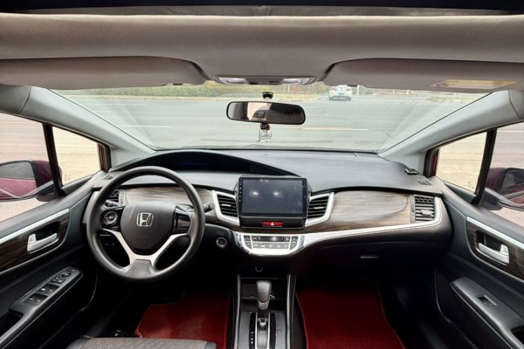 Used Honda Jade 2017 1.8L automatic Comfort version 5 seats