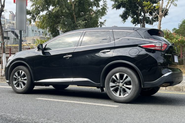 Used Nissan Murano 2021 2.5L XL Two-Wheel Drive Smart Connect Luxury Edition Exterior 5