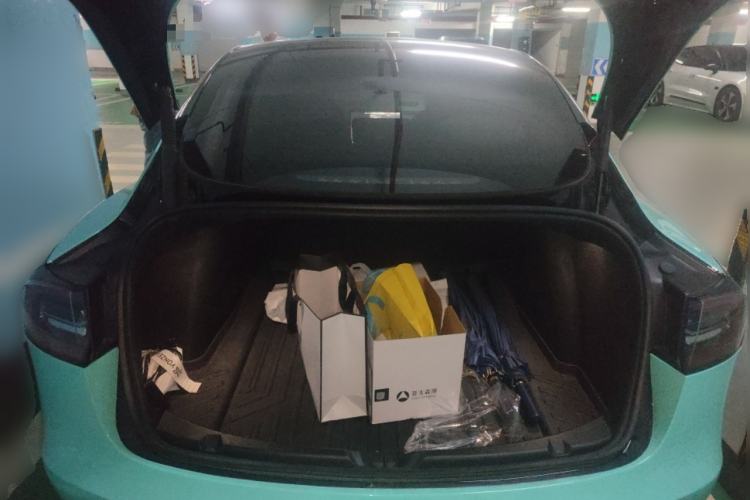 Used Tesla Model 3 2022 Rear-Wheel-Drive Version Trunk