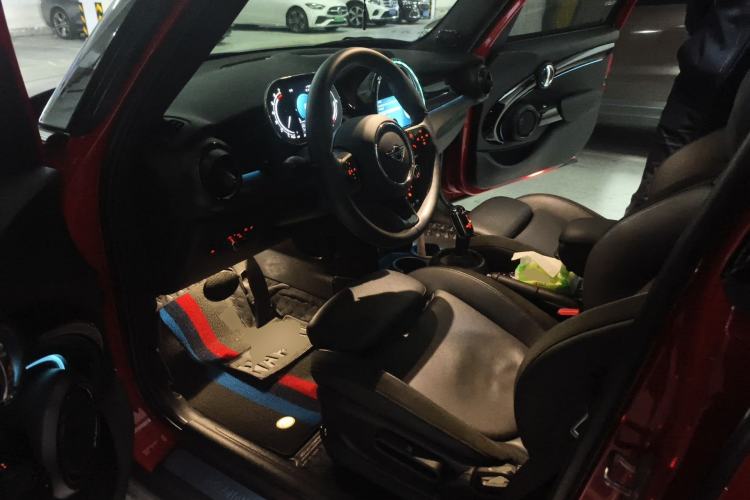 Used MINI 2023 Facelift 2.0T COOPER S Artist Five-Door Edition Left Front Seat