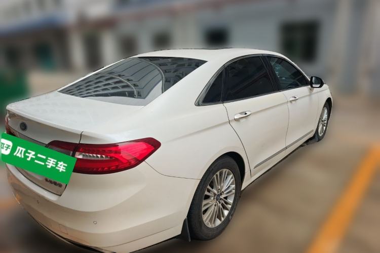 Used Ford Taurus 2015 EcoBoost 245 Fashion Edition Rear Right 45 Deg