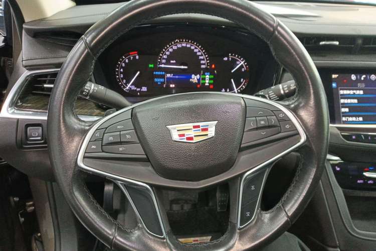 Used Cadillac XT5 2016 25T Luxury Model
