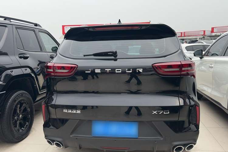 Used JETOUR X70 2024 1.5T DCT Glory PRO 7-Seater
