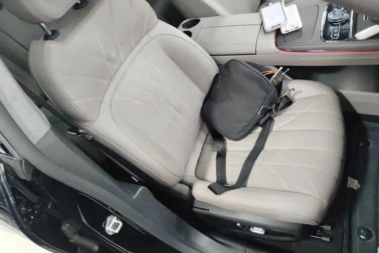 Used Geely Galaxy 8 2025 130km EM-P Starship Edition Right Front Seat