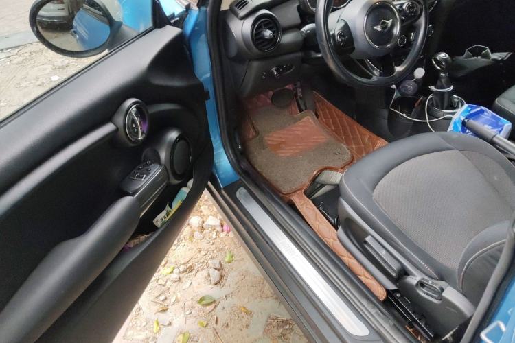 Used MINI 2014 1.5T COOPER Fun
