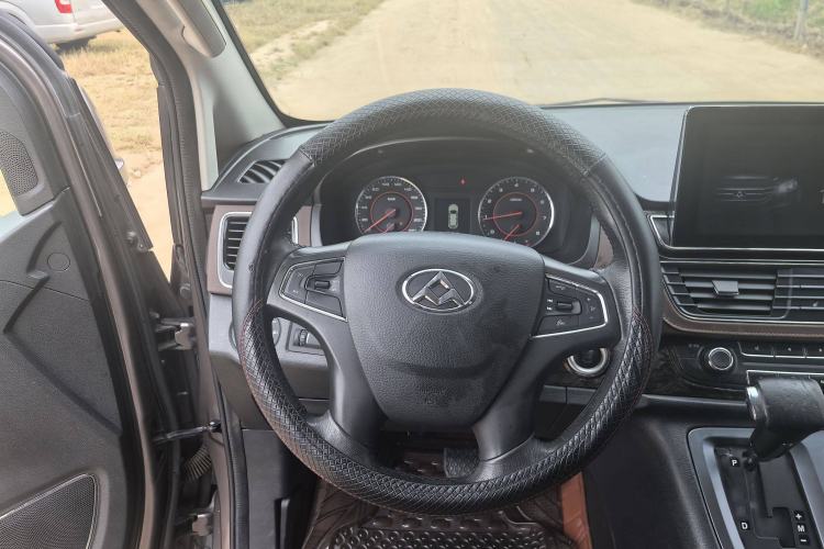 Used SAIC MAXUS G10 2016 2.0T Automatic Luxury Executive Edition