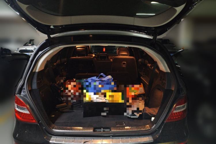 Used Mercedes-Benz R-Class 2017 R 320 4MATIC Business Edition Prestige Model