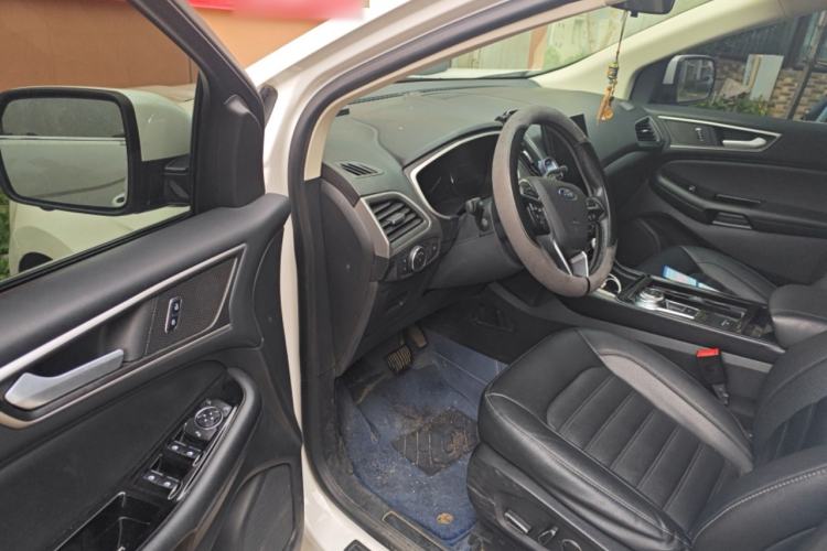 Used Ford Edge 2020 EcoBoost 245 Two-Wheel-Drive Platinum Edition 5 Seats
