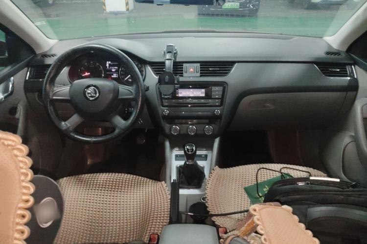 Used Skoda Octavia 2015 1.6L Manual Yijie Edition