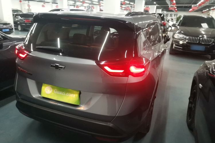 Used Chevrolet Orlando 2020 Light Hybrid Redline 530T Automatic Enjoyment Edition (5+2 Models)