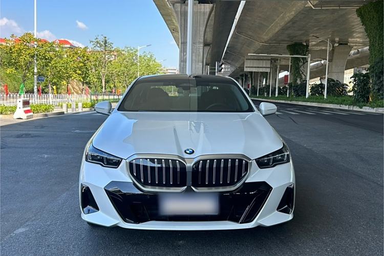 Used BMW 5 Series 2025 530Li Leading Model M Sport Package
