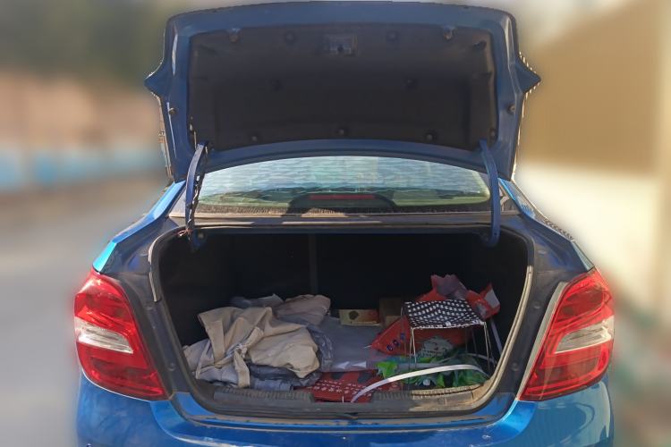 Used Chevrolet Aveo Sonic 2014 Sedan 1.4SL AT Stylish Sunroof Edition