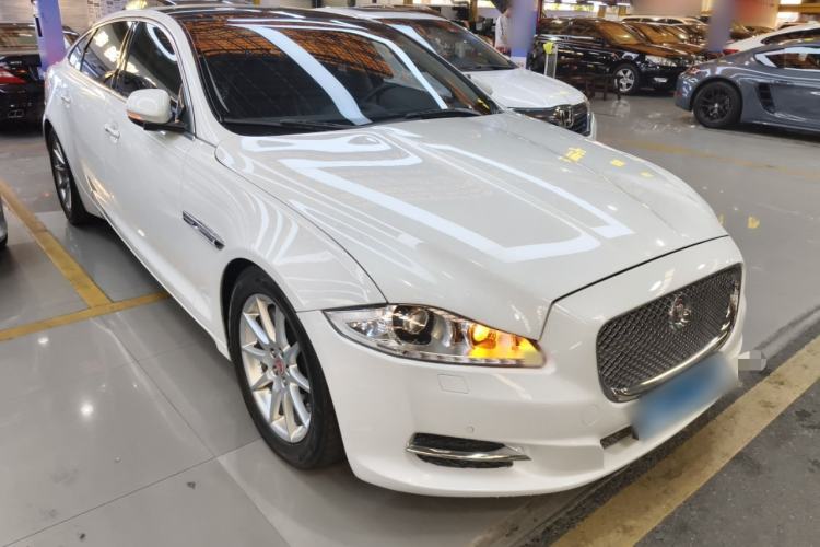 Used Jaguar XJ 2015 XJL 3.0 SC Two-Wheel-Drive Panoramic Business Edition
