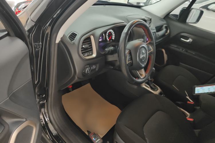 Used Jeep Renegade 2016 1.4T Automatic Kinetic Edition
