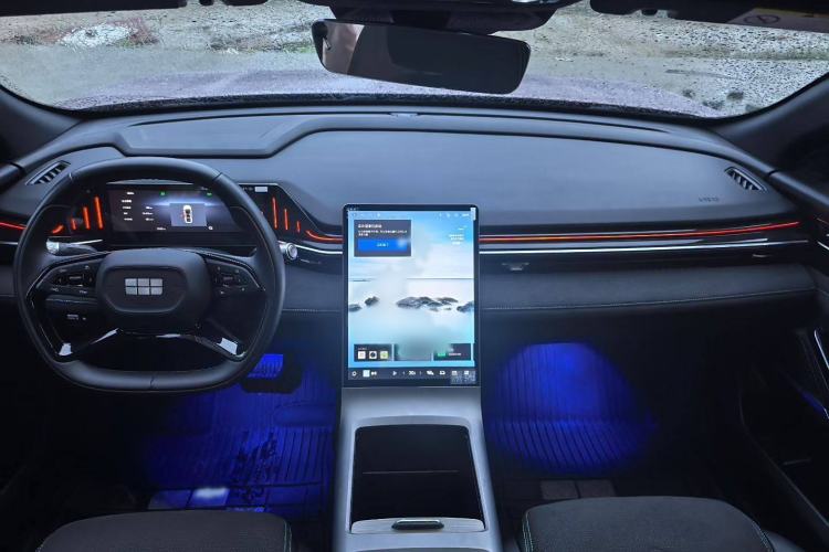 Used Geely Galaxy L6 2024 125km Creative Edition
