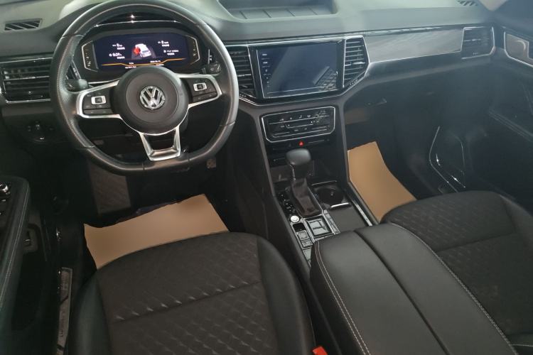 Used Volkswagen Teramont X 2020 Facelifted 330TSI Two-Wheel-Drive Luxury Edition Center Console