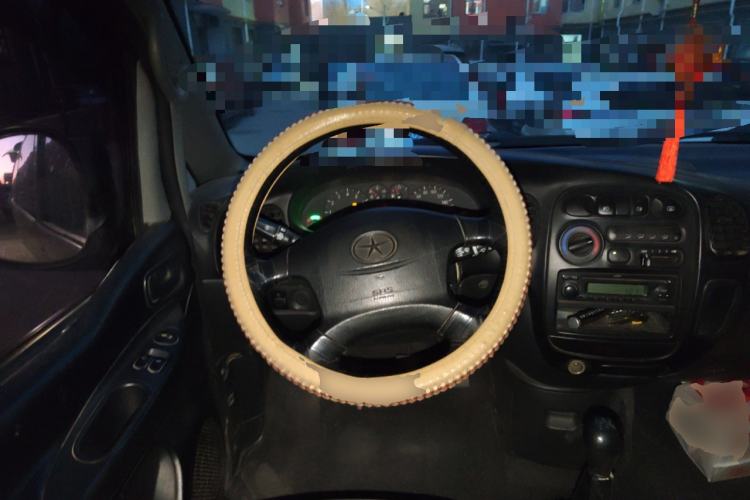 Used JAC Group Refine 2011 2.0L "Family Love" Gasoline Standard Edition HFC4GA3