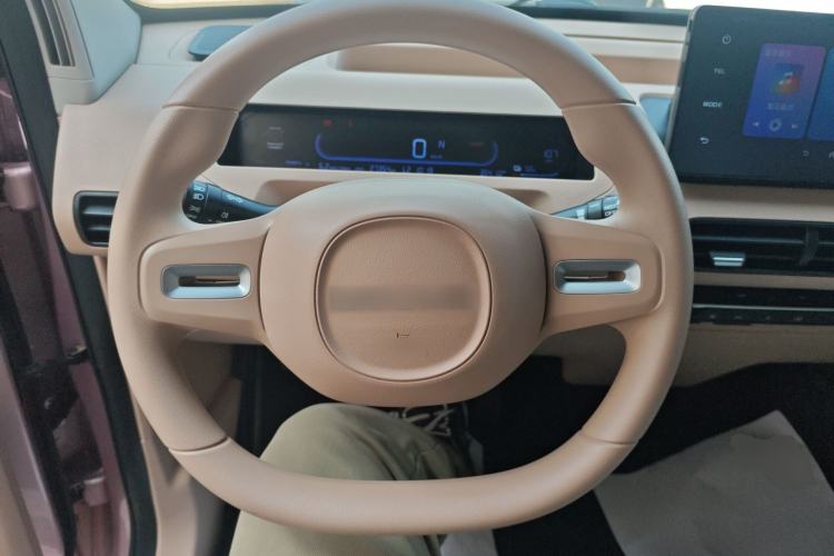 Used Geely Galaxy Panda 2024 Panda Mini 200km Endurance Bear
