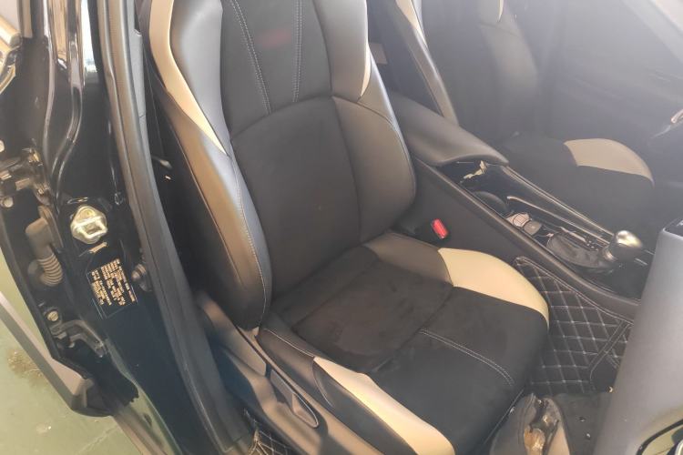 Used Toyota IZOA 2021 2.0L Yichi SPORT
